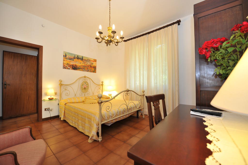 Villa Gli Olivi à Calci Chambre photo